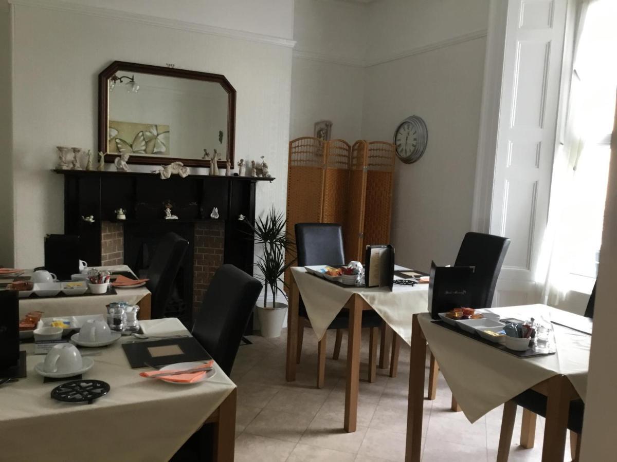 بلايموث Poppy'S Guest House المظهر الخارجي الصورة